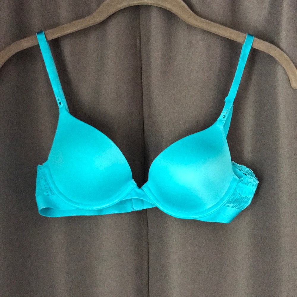 Victoria’s Secret bra